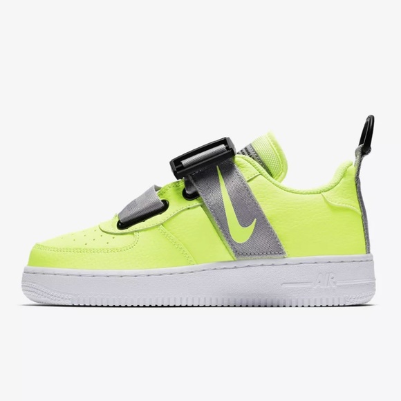 nike utility sneaker
